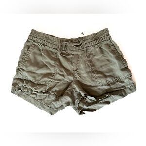 Old Navy Women’s Olive Green Shorts | XS